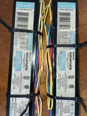 IOPA-1P32-LW-N ADVANCE TRANSFORMER CO Philips Optanium #2