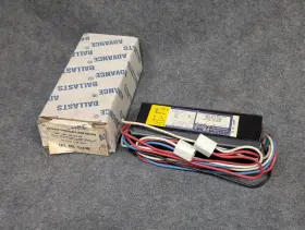 RS-22-32 ADVANCE TRANSFORMER CO Rapid Start Ballast Lamp