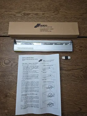 XN-12 ALKCO Miniature Undercabinet Display Lighting Xenix