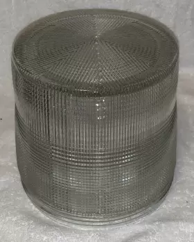 LPG-R1 APPLETON Closed Prismatic Refractor Glass