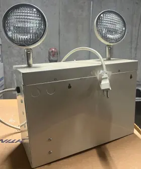 2AR6L40P2 BIG BEAM EMERGENCY SYSTEMS Unit Hrs