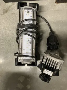 FM10 CLEAR-VU LIGHTING SYSTEMS Construction Strip Lightning