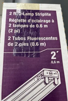 SSF-220-UNV-EB81-U COOPER LIGHTING Metalux Strip Fluorescent