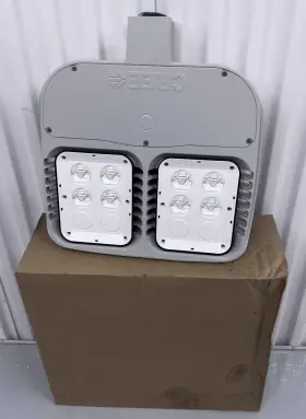 OSQ-A-NM-3ME-A-40K-UH-SV-R CREE Led Area Light Fixture