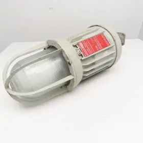 EVMA83401-MT CROUSE HINDS Hazard Gard Hid Luminaire