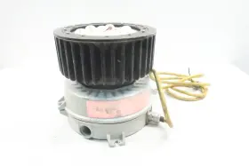 VMV5LJR1-UNV1 CROUSE HINDS Luminaire