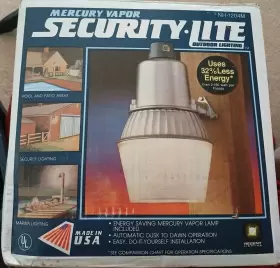 L-1699-175W-MV DESIGNERS EDGE Dusk Dawn Yard Barn Light Vapor