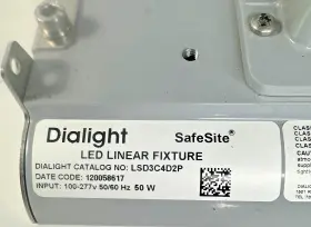 LSD3C4D2P DIALIGHT Bright Led Linear Fixture Safesite Plug