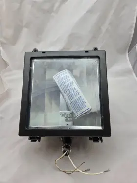 E-HC2M17QZ E-CONOLIGHT Multivolt Floodlight