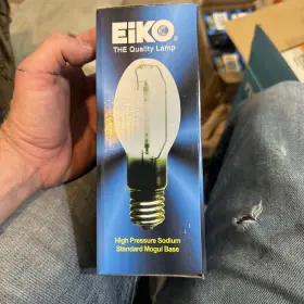 LU100-MED EIKO Hps Light Bulb Base