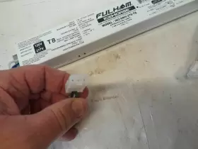 IH2-UNV-270-T8 FULHAM Lighting Icehorse Temperature Ballast #3
