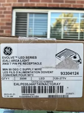EALP030J4AF740NAC1GRAY GE Evolve Led Pole Lights