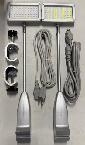 LED60 GIRAFFE DISPLAYS CO Trade Lights Clamps