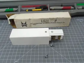 L921-P HALO Power Trac Lighting Track End Connector