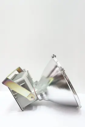 PB2C15MHMT64W HOLOPHANE Mercury Vapor Light Fixture