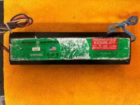 E2-32IS-277 HOWARD Lights Lighting