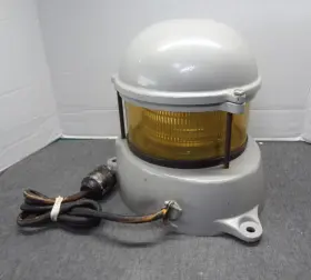 15360ZBYD HUBBELL Gyralite Flashing Train Safety Light Amber