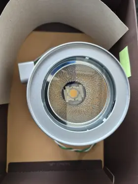 T254L-4K-F-SL JUNO Trac Master Flood Beam Spread Track