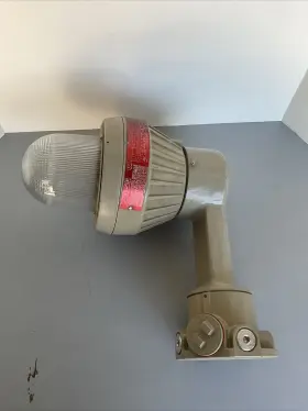EMI15 KILLARK Hubbell Hostile Lite Explosion Light Fixture
