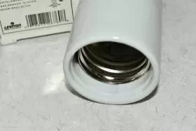 006-8680 LEVITON Lamp Holder #2