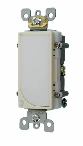 078477359358 LEVITON Ac Decora Led Light
