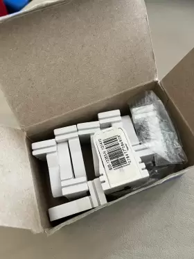13353-N LEVITON Fluorescent Lamp Holder Box