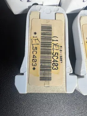 5C403 LEVITON Flourescent Lamp Holders #2