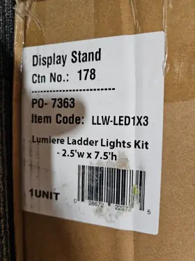 LLW-LED1X3 LUMIERE Ladder Led Light Display #2