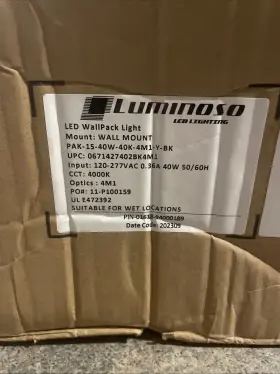PAK-15-40W-40K-4M1-Y-BK LUMINOSO Led Wall Pack Light