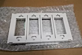 NT-R3R3R3R3-FBWH LUTRON Multigang Faceplate #3
