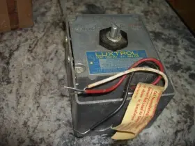 WBD200 LUXTROL Light Control Unit Plate #3