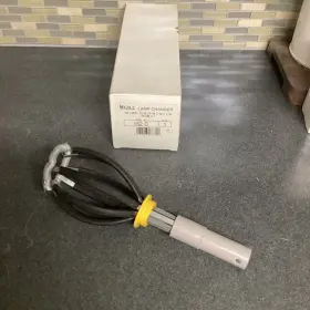 152C MCGILL Electrical Lamp Changer Head Light Bulb Box