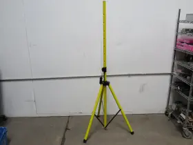 LS7725Y MOLEX Woodhead Tripod Quartz Light Stand