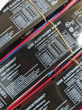 QHE3X32T8-UNV OSRAM Quicktronic Ballast Isn Box #2