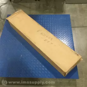 FCC2 PEERLESS LIGHTING Fluorescent Light Fixture Fnob