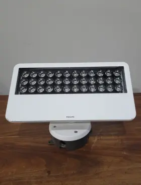 121-000021-00 PHILIPS Kinetics Colorblast Powercore Beam Demo