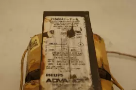 71A6041-T-A PHILIPS ADVANCE Ballast Halide Lamp Box