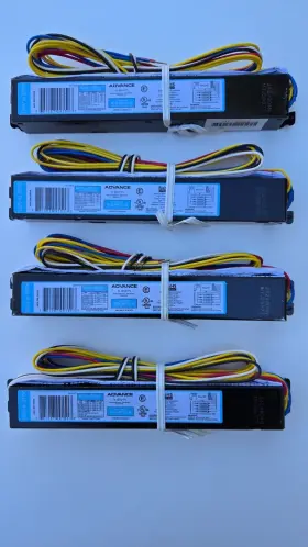 734832017126 PHILIPS ADVANCE Fluorescent Ballast Lamps Pack