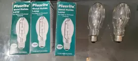 MP100-ED17-U-4K PLUSRITE Halide Lamp Med Enclosed Fixtures