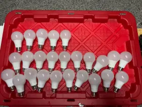 LED9A19-B60W-827-1P SYLVANIA Light Bulbs Pack