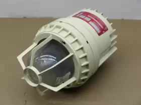 XM025C04 THOMAS AND BETTS Explosion Lighting Fixture