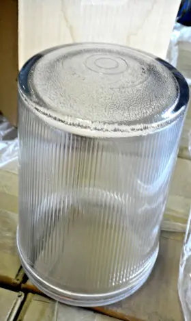 VGT22 THOMAS BETTS Hazlux Diam Vapor Fixture Globe
