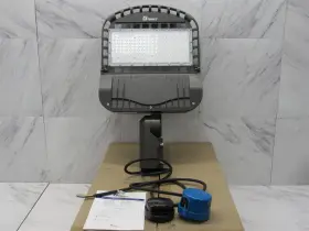 E478433 TOPAZ Arl Led Slipfitter Area Light
