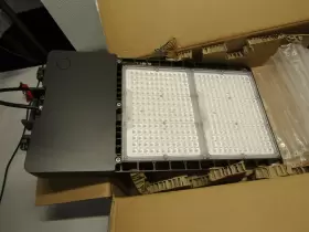 RXA-300-4-VS-4K-BR-A TRACE-LITE Led Area Light Finish