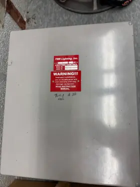 AA1-M TWR LIGHTING Control Box
