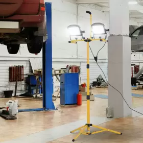 US01-B41005 UIRIO Bright Led Double Powder Coated Tripod #2