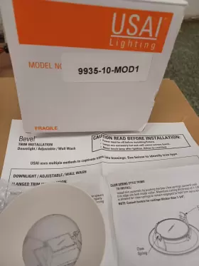 D2-035 USAI LIGHTING Bevel Flangeless Nos