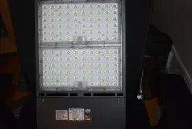 VT-SBN3-3M-240W-840 V-TAC Led Shoebox Light Moso Driver