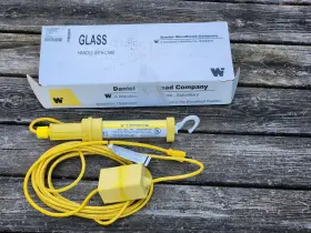 06010 WOODHEAD Fluorescent Lamp Box
